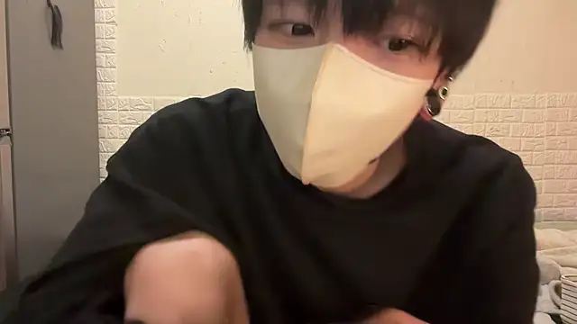 Snapshot of tora3220 chatting on November 2025 01:33:02 PM tora3220 online show from November 2025 01:33:02 PM