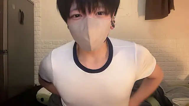 Snapshot of tora3220 chatting on November 2025 01:55:01 PM tora3220 online show from November 2025 01:55:01 PM