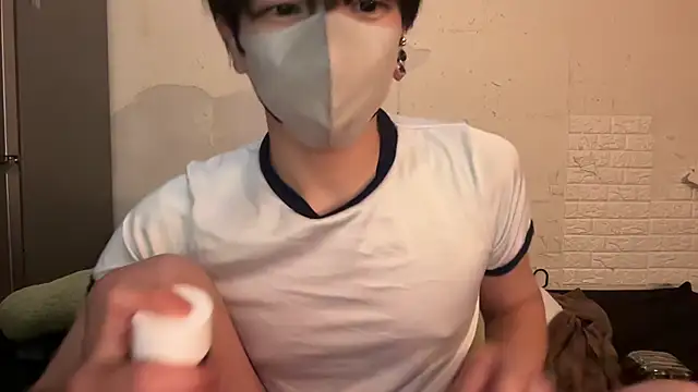 Snapshot of tora3220 chatting on December 2025 12:42:02 PM tora3220 online show from December 2025 12:42:02 PM