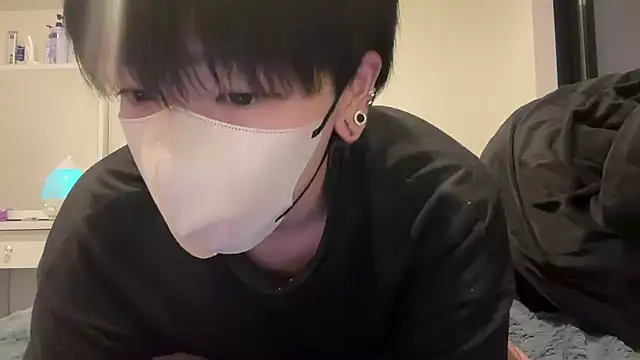 Snapshot of tora3220 chatting on February 2026 12:52:01 PM tora3220 online show from February 2026 12:52:01 PM