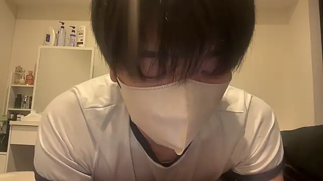 Snapshot of tora3220 chatting on April 2026 12:39:01 PM tora3220 online show from April 2026 12:39:01 PM