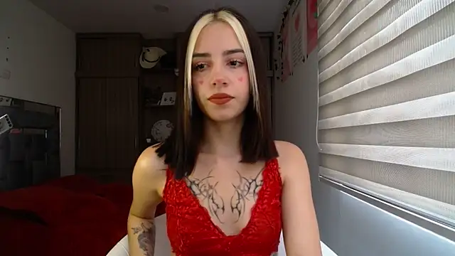 Kittyross online show from February 2026 04:37:02 PM