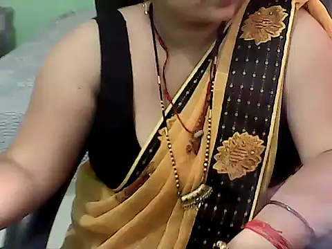 BABITA KUMARII online show from April 2026 04:42:02 PM