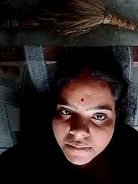 Snapshot of Cuty_nensi chatting on October 2025 06:19:01 AM Cuty nensi online show from October 2025 06:19:01 AM