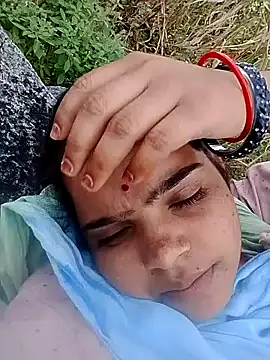 Snapshot of Cuty_nensi chatting on October 2025 08:01:01 AM Cuty nensi online show from October 2025 08:01:01 AM