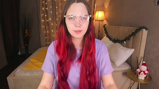 Snapshot of Monica__Queen chatting on December 2025 12:04:01 AM Monica Queen online show from December 2025 12:04:01 AM