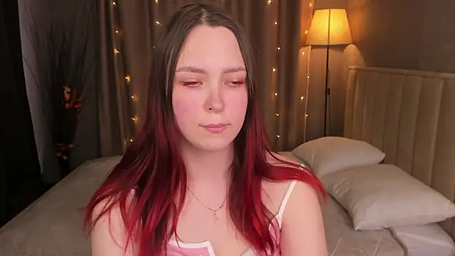 Snapshot of Monica__Queen chatting on March 2026 05:35:01 AM Monica Queen online show from March 2026 05:35:01 AM