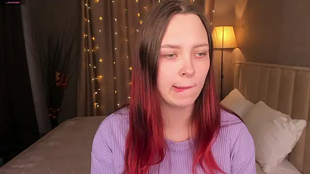 Snapshot of Monica__Queen chatting on March 2026 05:32:02 AM Monica Queen online show from March 2026 05:32:02 AM