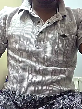 Snapshot of handsome_blg_tam chatting on October 2025 10:35:02 AM handsome blg tam online show from October 2025 10:35:02 AM