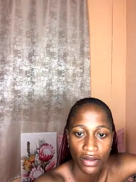 Caramel102004 online show from October 2025 05:57:02 PM