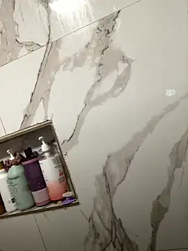 Moisesjrtapia online show from October 2025 05:28:01 AM