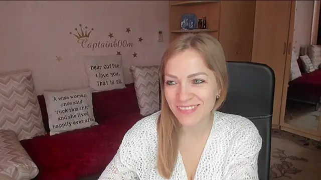 Tiffany Bates online show from September 2025 09:13:01 AM