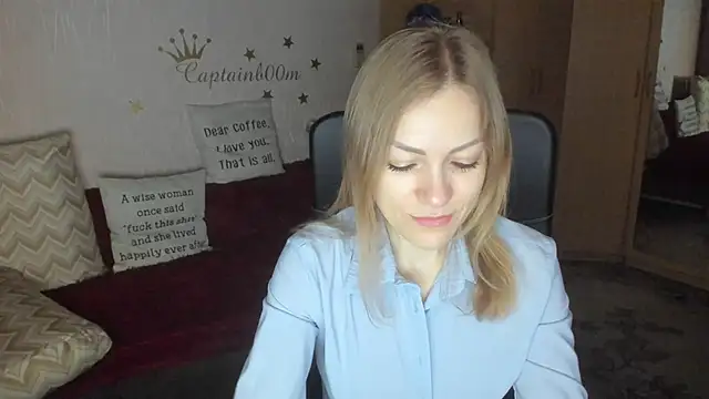 Tiffany Bates online show from November 2025 03:19:01 AM