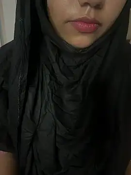 Snapshot of Miss_Rose__ chatting on July 2026 08:11:02 AM Miss Rose online show from July 2026 08:11:02 AM