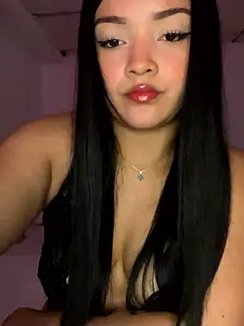 EmmaBlossom online show from January 2026 01:11:01 AM