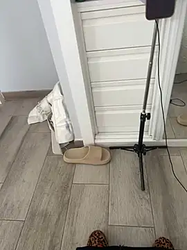 Snapshot of Naomi24herr chatting on February 2026 04:04:02 PM Naomi24herr online show from February 2026 04:04:02 PM