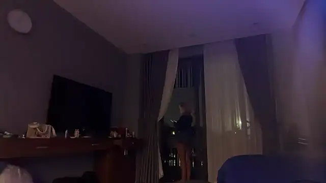 Snapshot of Miravynn chatting on February 2026 05:36:02 PM Miravynn online show from February 2026 05:36:02 PM