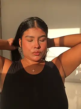 AnaBrowmn online show from October 2025 12:05:01 PM