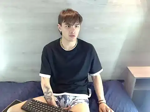 Jerom xx online show from October 2025 08:09:02 PM