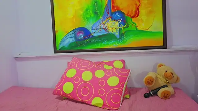 katiaa lovv online show from May 2026 07:56:02 PM