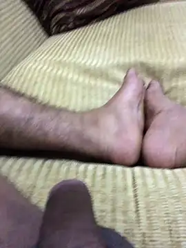 Snapshot of Yassesexy chatting on November 2025 11:21:01 AM Yassesexy online show from November 2025 11:21:01 AM