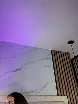 Snapshot of Honey_noir chatting on December 2025 07:52:01 PM Honey noir online show from December 2025 07:52:01 PM