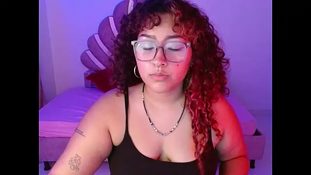 BlueeVelvet online show from September 2025 03:10:02 AM