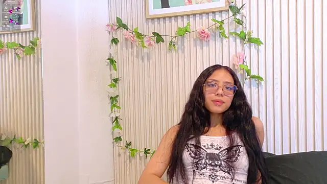 Abrilmirren online show from April 2026 12:17:02 PM