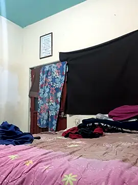 Snapshot of Sk3m_veryhot chatting on November 2025 12:37:01 PM Sk3m veryhot online show from November 2025 12:37:01 PM