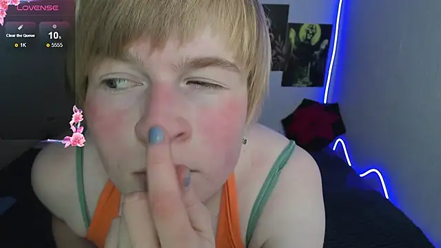 Cattie w  online show from December 2025 01:10:01 AM