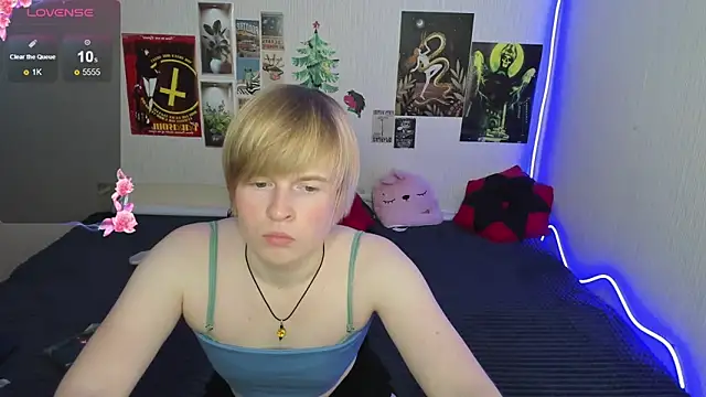 Cattie w  online show from January 2026 01:21:02 AM