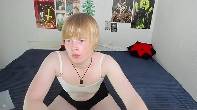 Cattie w  online show from June 2026 01:10:01 AM