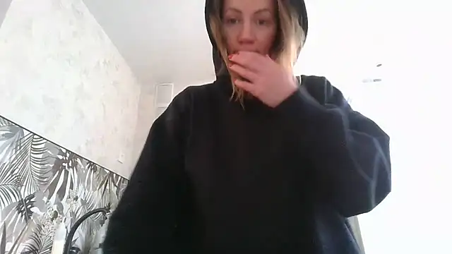 Snapshot of Thavione chatting on February 2026 09:48:01 AM Thavione online show from February 2026 09:48:01 AM