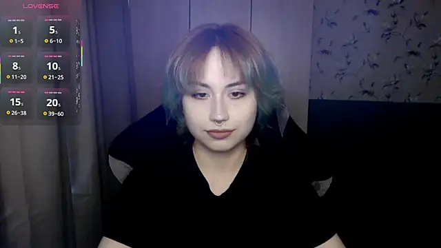 LeisaHopperstad online show from May 2026 12:43:02 PM