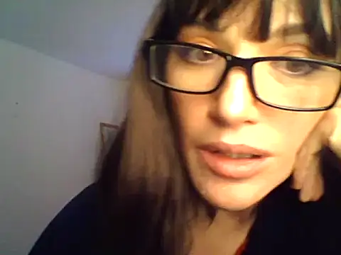 Snapshot of Tyrivell chatting on February 2026 12:26:02 PM Tyrivell online show from February 2026 12:26:02 PM