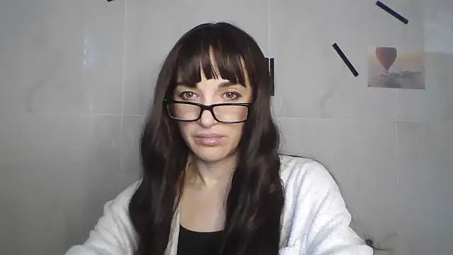 Snapshot of Tyrivell chatting on February 2026 10:43:01 AM Tyrivell online show from February 2026 10:43:01 AM