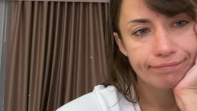 Roriann online show from February 2026 01:16:01 PM