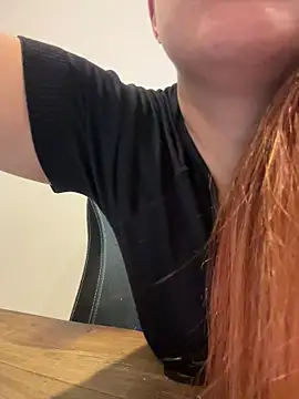 Snapshot of blueburrypie chatting on January 2026 11:59:01 AM blueburrypie online show from January 2026 11:59:01 AM