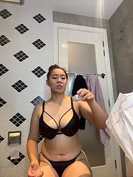 Snapshot of blueburrypie chatting on February 2026 05:36:02 PM blueburrypie online show from February 2026 05:36:02 PM