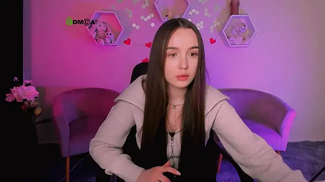 Snapshot of leslie_bird chatting on September 2025 02:21:01 PM leslie bird online show from September 2025 02:21:01 PM