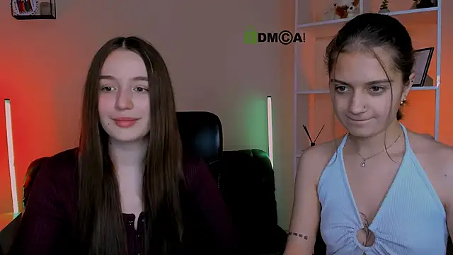 Snapshot of leslie_bird chatting on November 2025 10:06:01 AM leslie bird online show from November 2025 10:06:01 AM