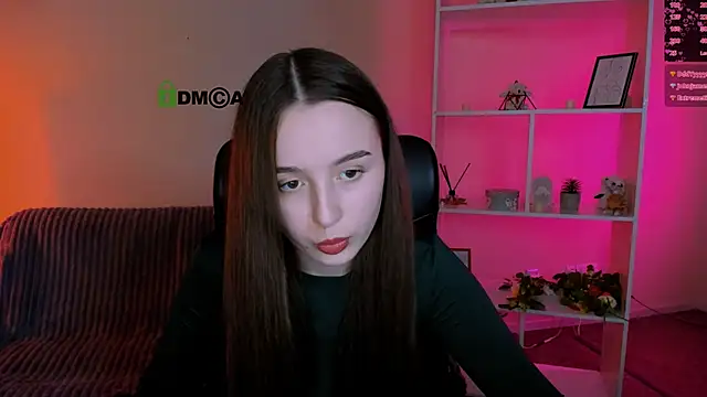 Snapshot of leslie_bird chatting on November 2025 02:20:02 PM leslie bird online show from November 2025 02:20:02 PM