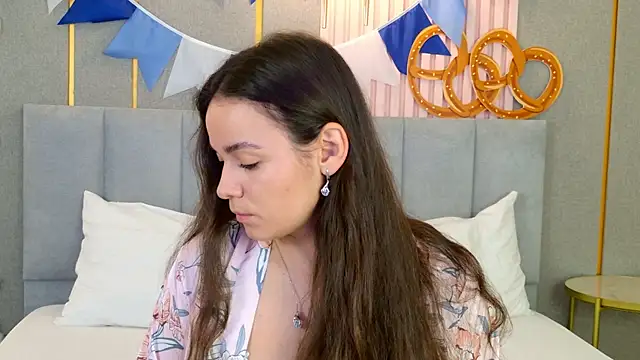 GabiBatista online show from October 2025 05:06:02 AM