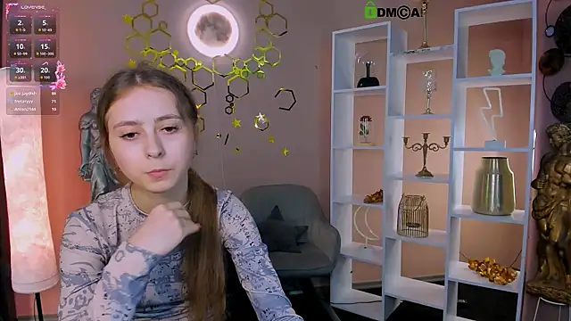 Snapshot of rebecca_smile chatting on July 2026 02:43:02 PM rebecca smile online show from July 2026 02:43:02 PM
