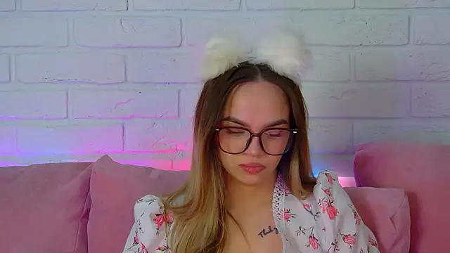 AnitaVenture online show from March 2026 04:29:01 AM