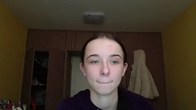 Emilia Light online show from February 2026 10:25:02 AM