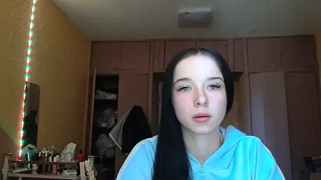 Emilia Light online show from April 2026 08:07:02 AM
