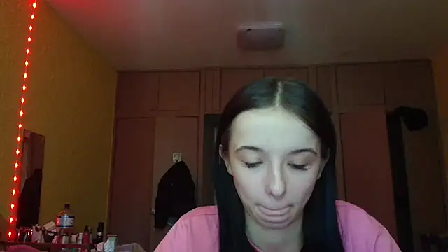 Emilia Light online show from May 2026 09:25:02 AM