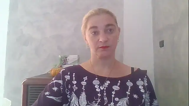 Snapshot of GoldenAngelMilf chatting on October 2025 01:07:01 PM GoldenAngelMilf online show from October 2025 01:07:01 PM