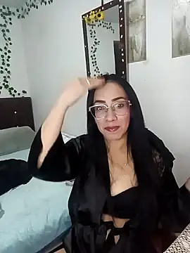 Snapshot of YaraDuartee chatting on January 2026 12:59:02 AM YaraDuartee online show from January 2026 12:59:02 AM